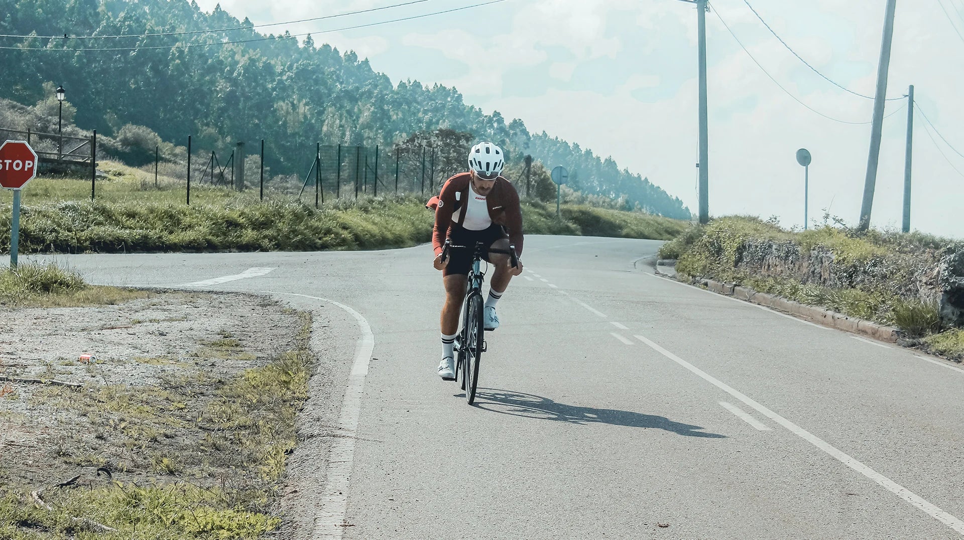 DAREVIE Men’s Cycling Jersey – Cool Technology Quick-Dry Performance