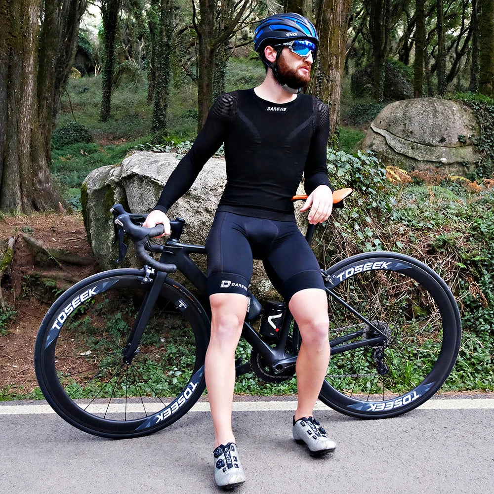 DAREVIE Seamless Cycling Compression Base Layer